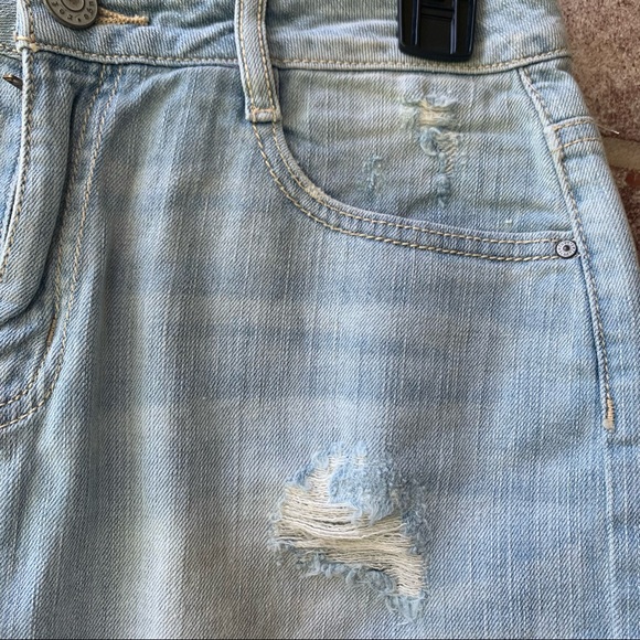 REFUGEE JEAN SHORTS - Picture 3 of 7